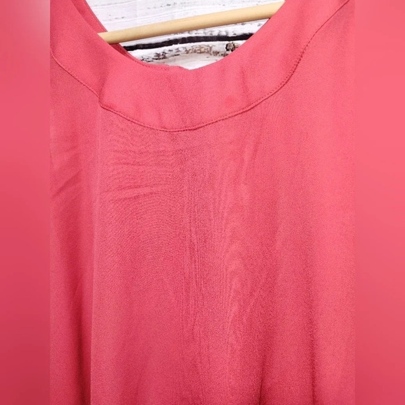 BKE Red Trapeze Tank in Watermelon Red Size Medium Flowy Ruffle Layered - Picture 2 of 7